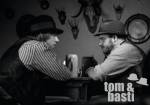 Tom & Basti: a'zwickt
