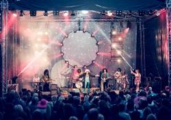 Die Golden Glitter Band Die Golden Glitter Band