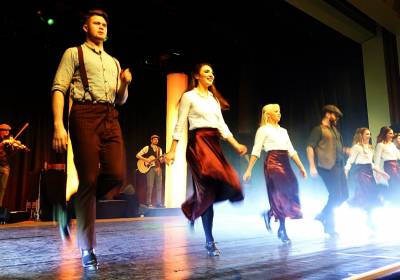 Celtic Rhythms - irish Dance and LIVE Music