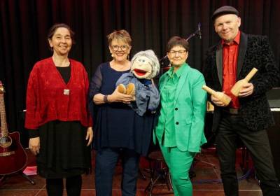 Zum Sterben schön: Kabarett Karin Simon und Band 