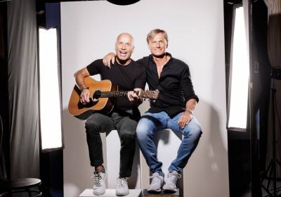 Zwoa Achterl - bitte! - Heimspiel: Überdosis Gfühl