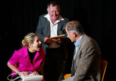 Tournee-Theater Stuttgart: Die Wunderübung