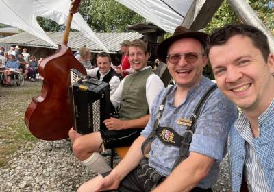 Musikalisch-Kulinarischer Frühschoppen