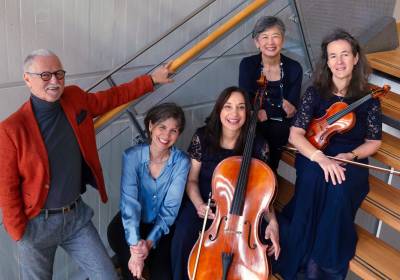 Trio Vivant: Sometimes it takes three to tango