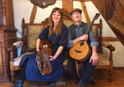 Pärlycka: Lieder und Tänze aus Skandinavien