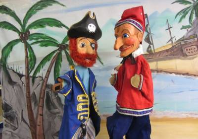 Puppentheater: Kasperl und der Piratenschatz